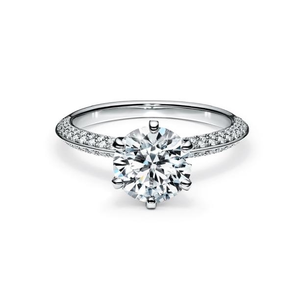 Half of the territory Lab-grown Diamond Ring