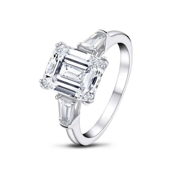 Emerald three-carat Lab-grown Diamond Rings