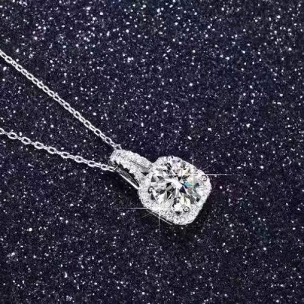 Lab Grown Diamond Square-shaped wrapped necklaces