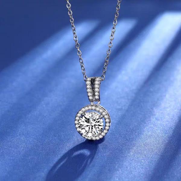 Lab Grown Diamond Round bezel-set necklaces