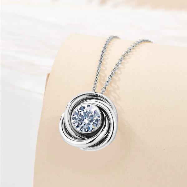 Lab Grown Diamond Flower Necklace
